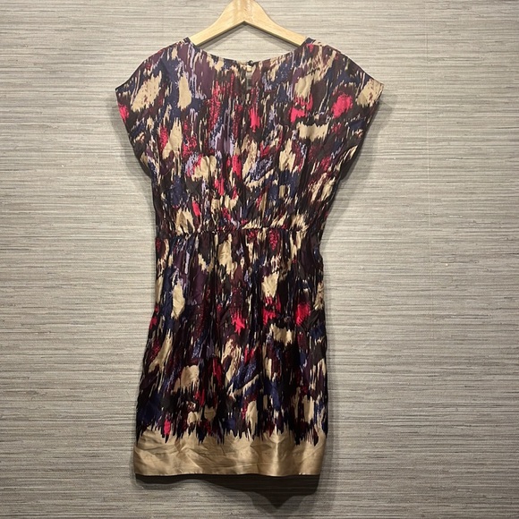 Beautiful 100% silk patterned dress - Picture 3 of 3